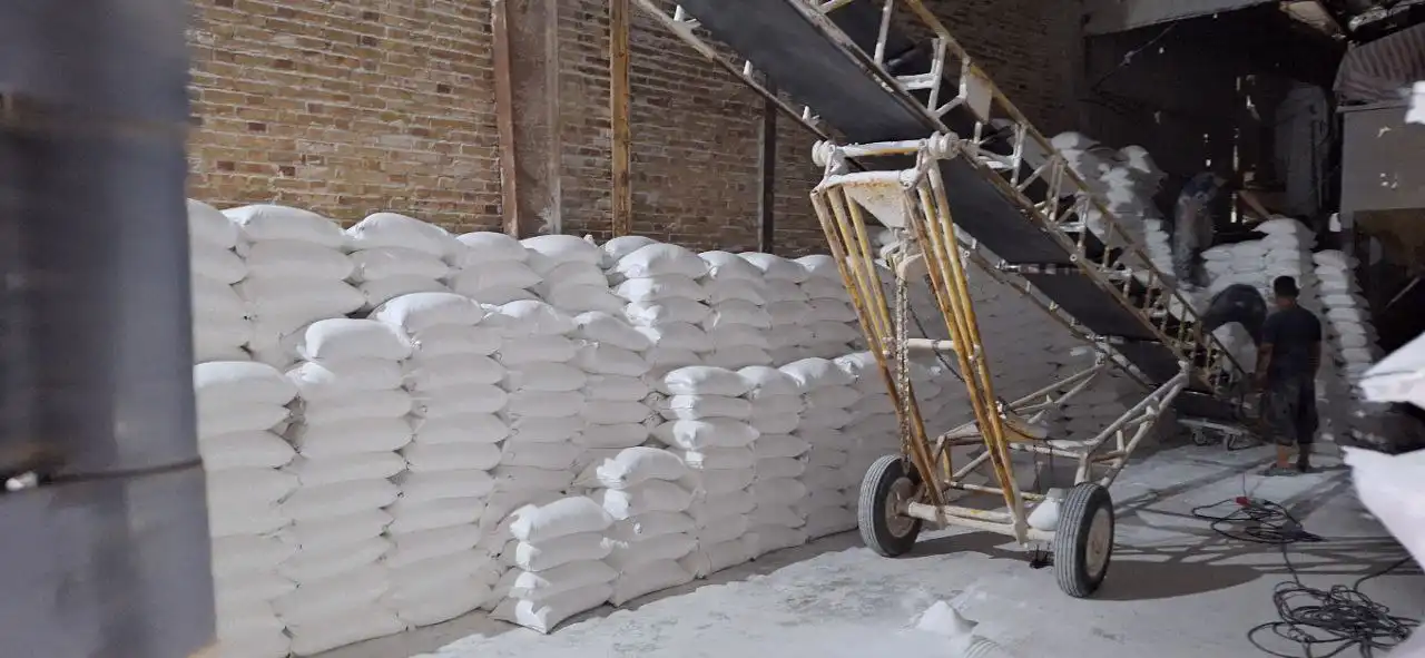 نمک پودری استخر ماهی